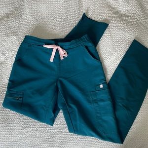 Figs XXS Yola pants in Caribbean Blue